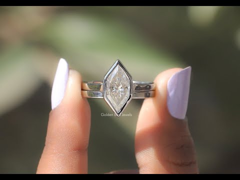 Dutch Marquise Cut Moissanite Solitaire Set