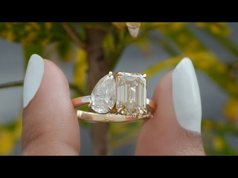 Pear And Emerald Cut Toi Et Moi Moissanite Ring