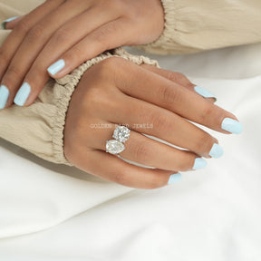 Pear And Round Cut Moissanite Toi Et Moi Ring