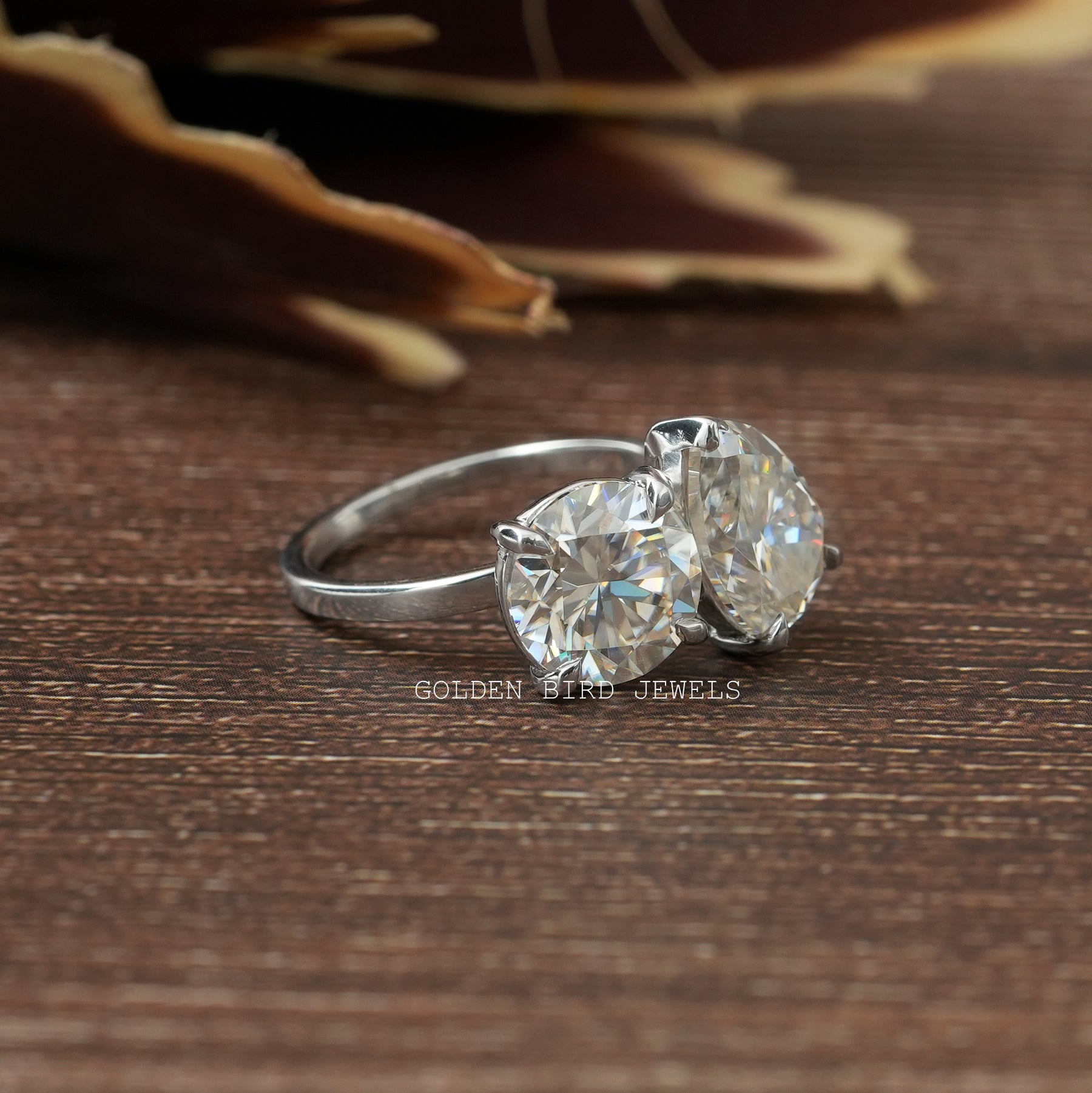 Pear And Round Cut Moissanite Toi Et Moi Ring