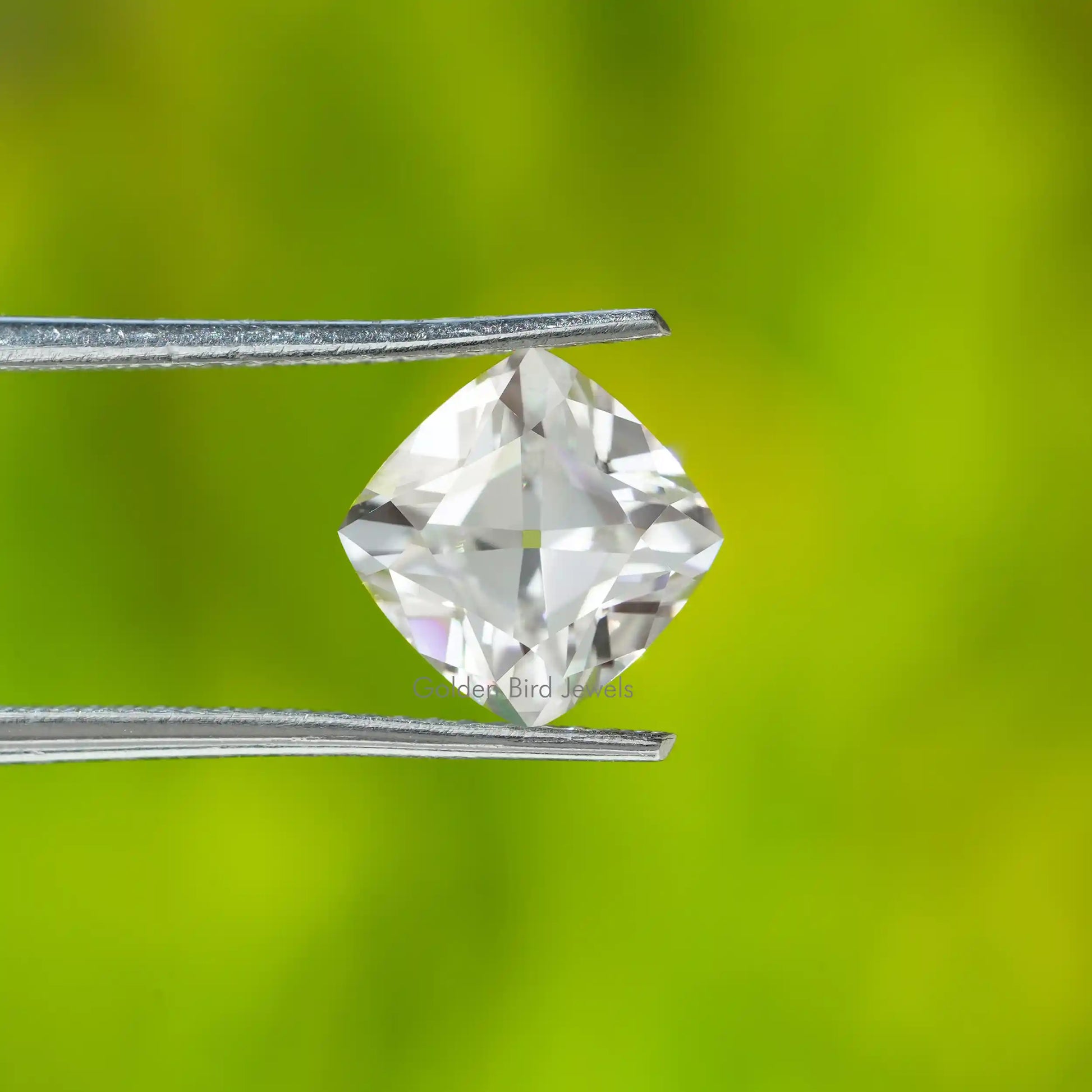 Peruzzi Cut Loose Moissanite